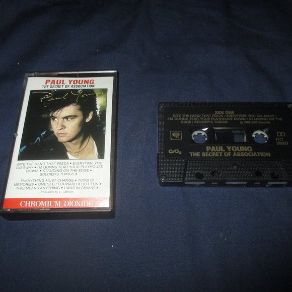 Paul Young - The Secret of Association on cassette (CBS Records Canada, 1985) - Picture 1 of 2
